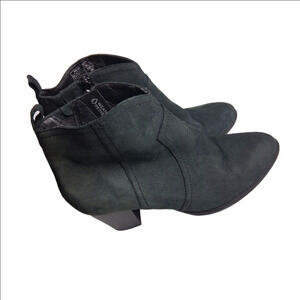 Vionic Raina Boot Size 9 Weather Resistant